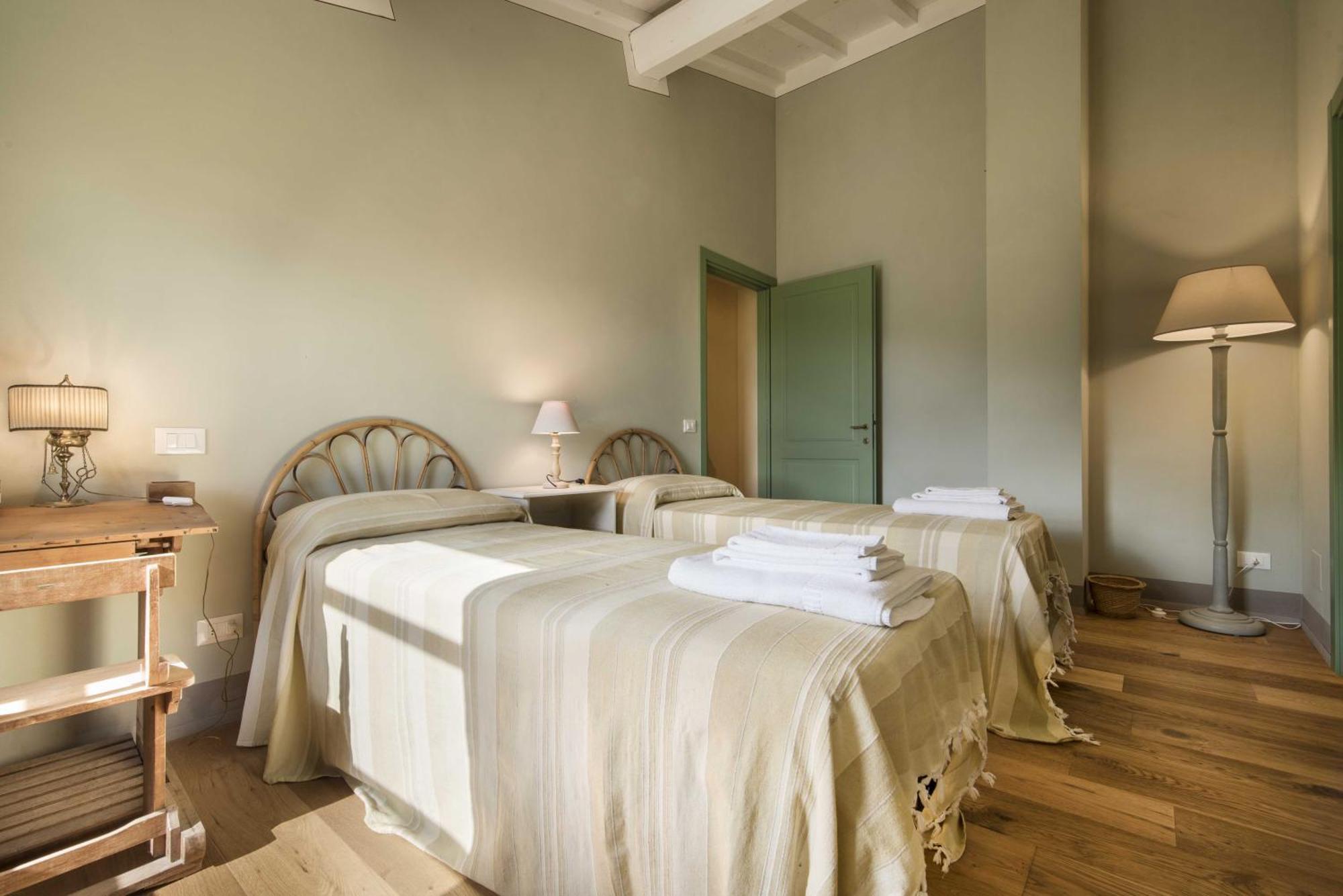 Borgo Di Camporsevoli Villa Ngoại thất bức ảnh