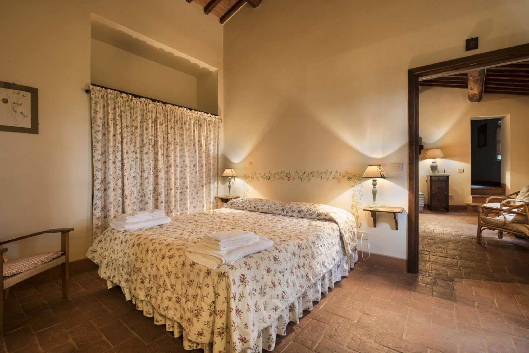 Borgo Di Camporsevoli Villa Ngoại thất bức ảnh
